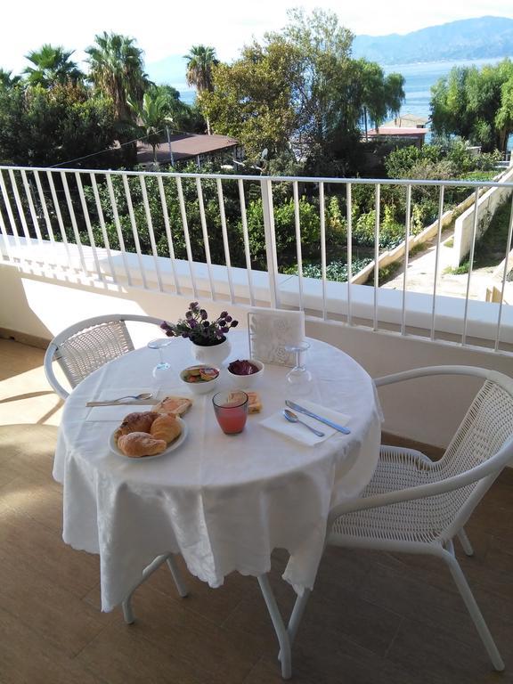 Hotel Residence Thalassa Reggio di Calabria Exteriör bild