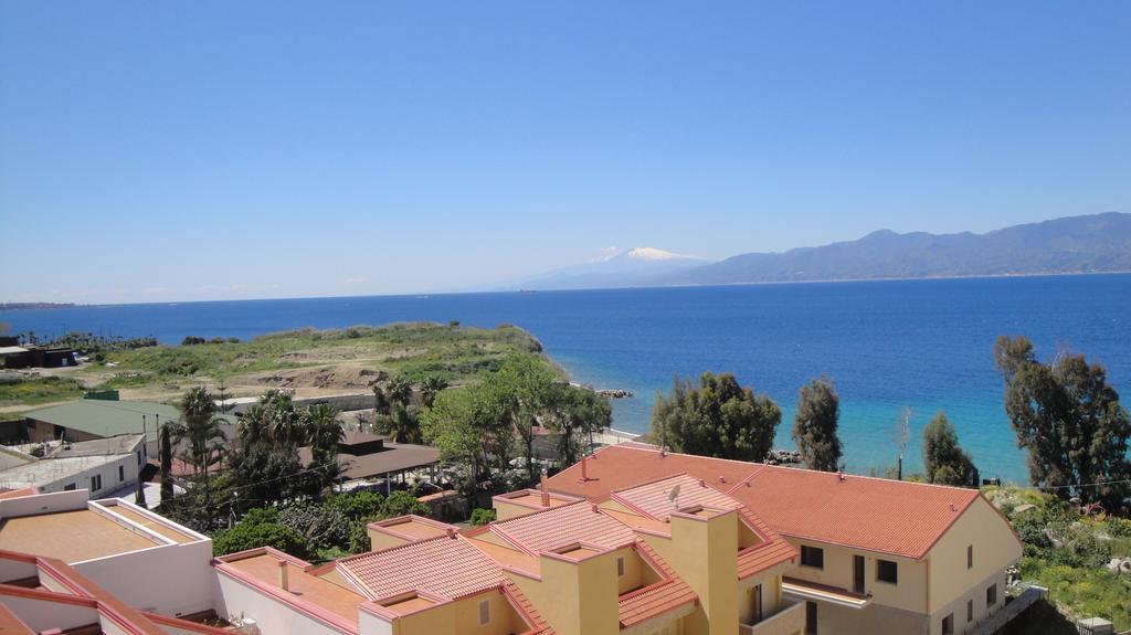 Hotel Residence Thalassa Reggio di Calabria Exteriör bild