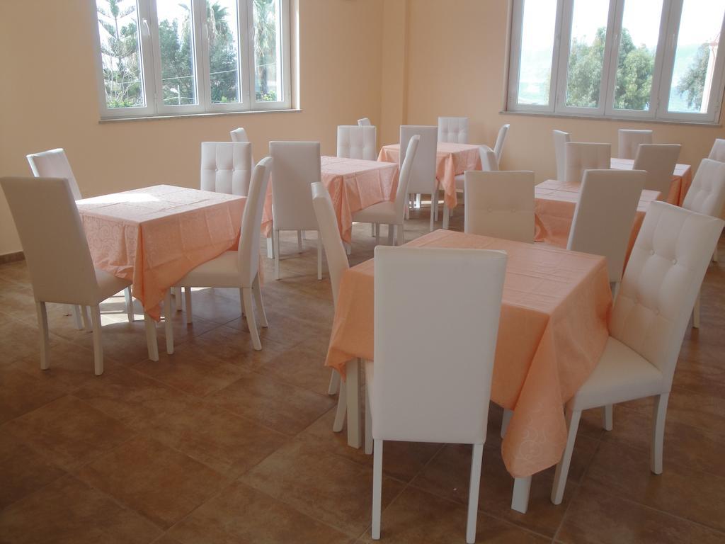 Hotel Residence Thalassa Reggio di Calabria Exteriör bild