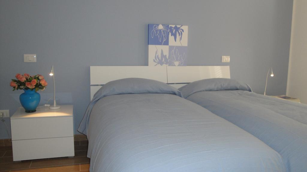 Hotel Residence Thalassa Reggio di Calabria Exteriör bild