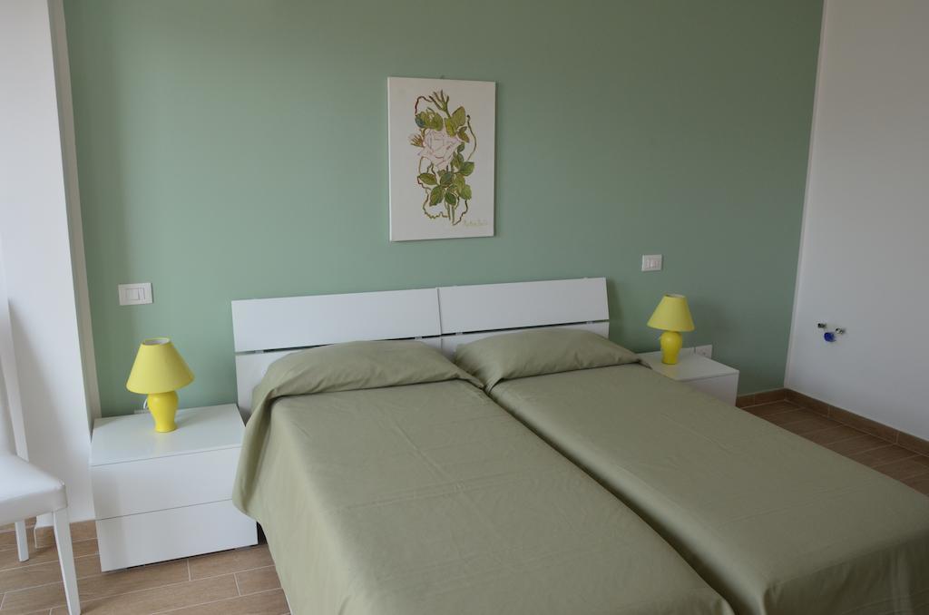 Hotel Residence Thalassa Reggio di Calabria Rum bild